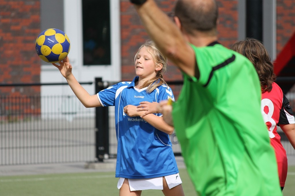 KVT E2 tegen DSC 103.jpg